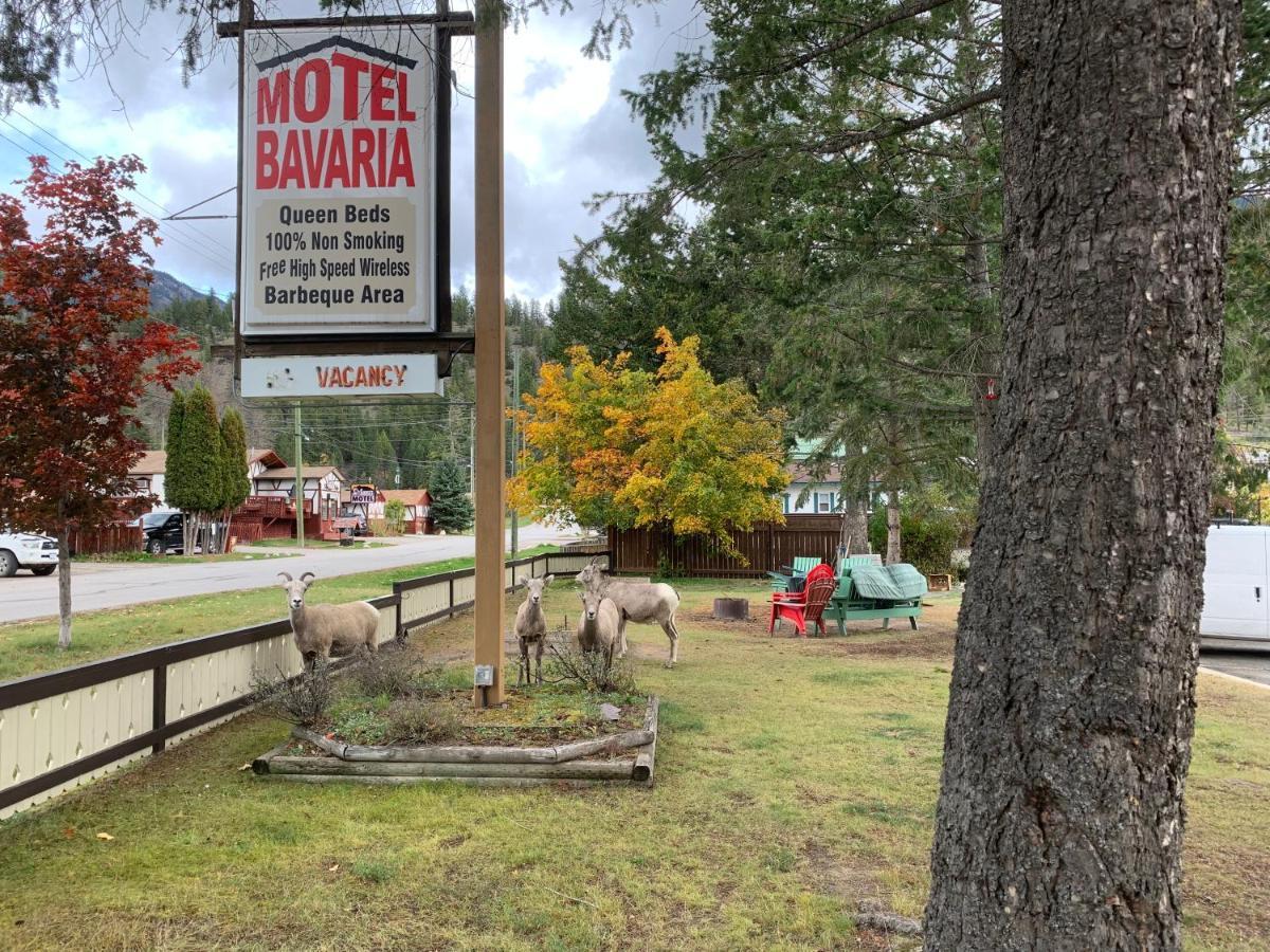 Motel Bavaria Radium Hot Springs Exterior photo